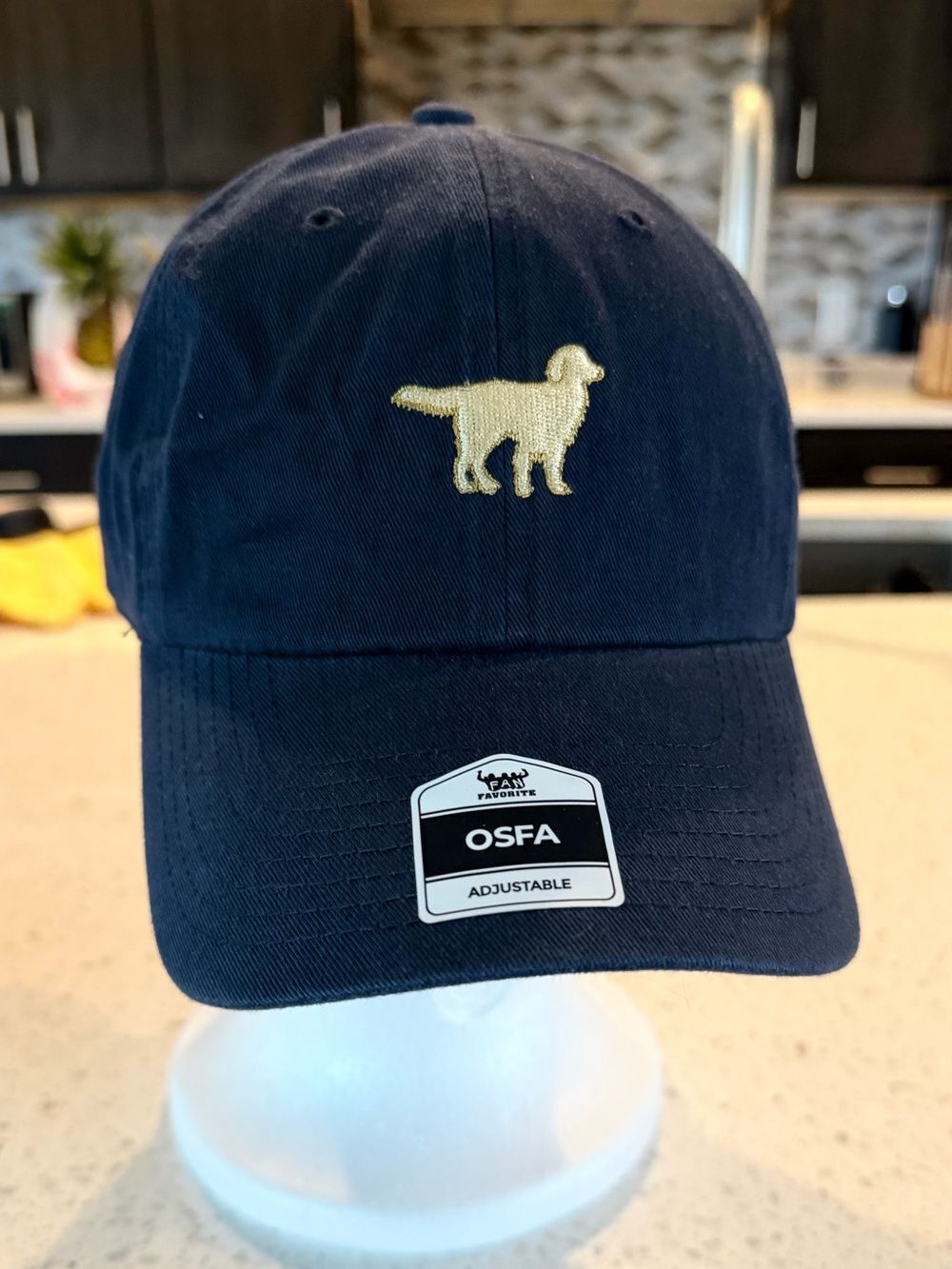 Fan Favorite Golden Retriever Embroidered Navy Baseball Cap Hat NWT